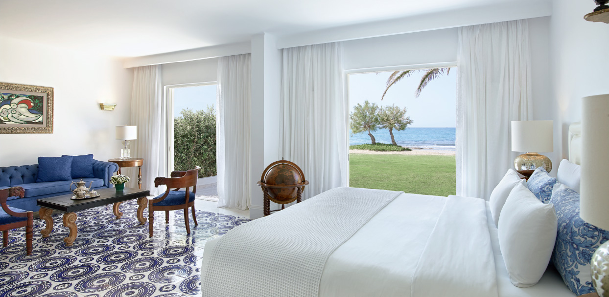 01-caramel-beach-resort-3-bedroom-maisonette-beach-villa-crete